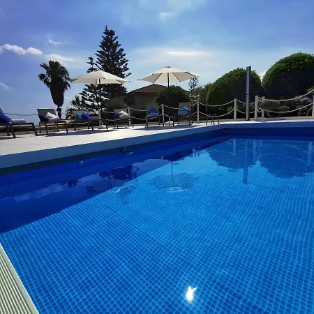 Arenile: Beachfront Oasis With Private Sea Access * Fontane Bianche