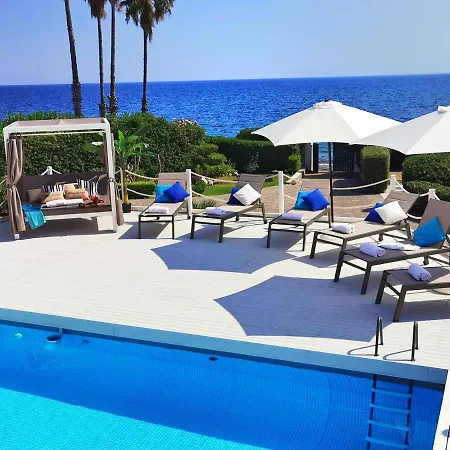 Arenile: Beachfront Oasis With Private Sea Access