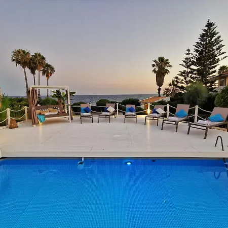 Villa Arenile: Beachfront Oasis With Private Sea Access