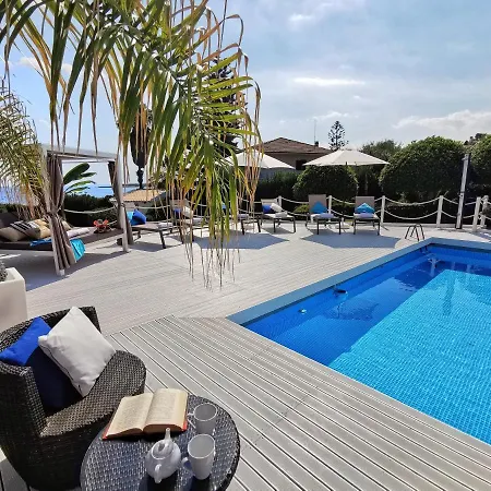 Arenile: Beachfront Oasis With Private Sea Access * Fontane Bianche