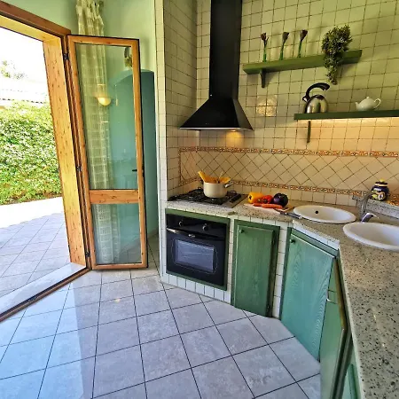 Villa Arenile: Beachfront Oasis With Private Sea Access