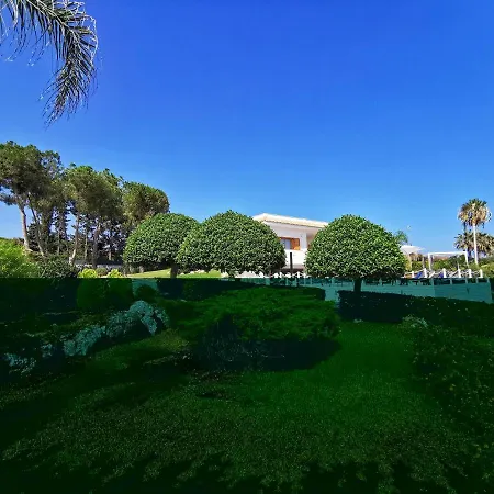 Villa Arenile: Beachfront Oasis With Private Sea Access