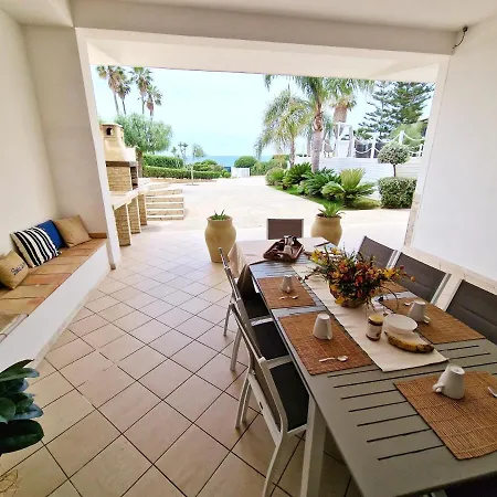 Arenile: Beachfront Oasis With Private Sea Access * Fontane Bianche